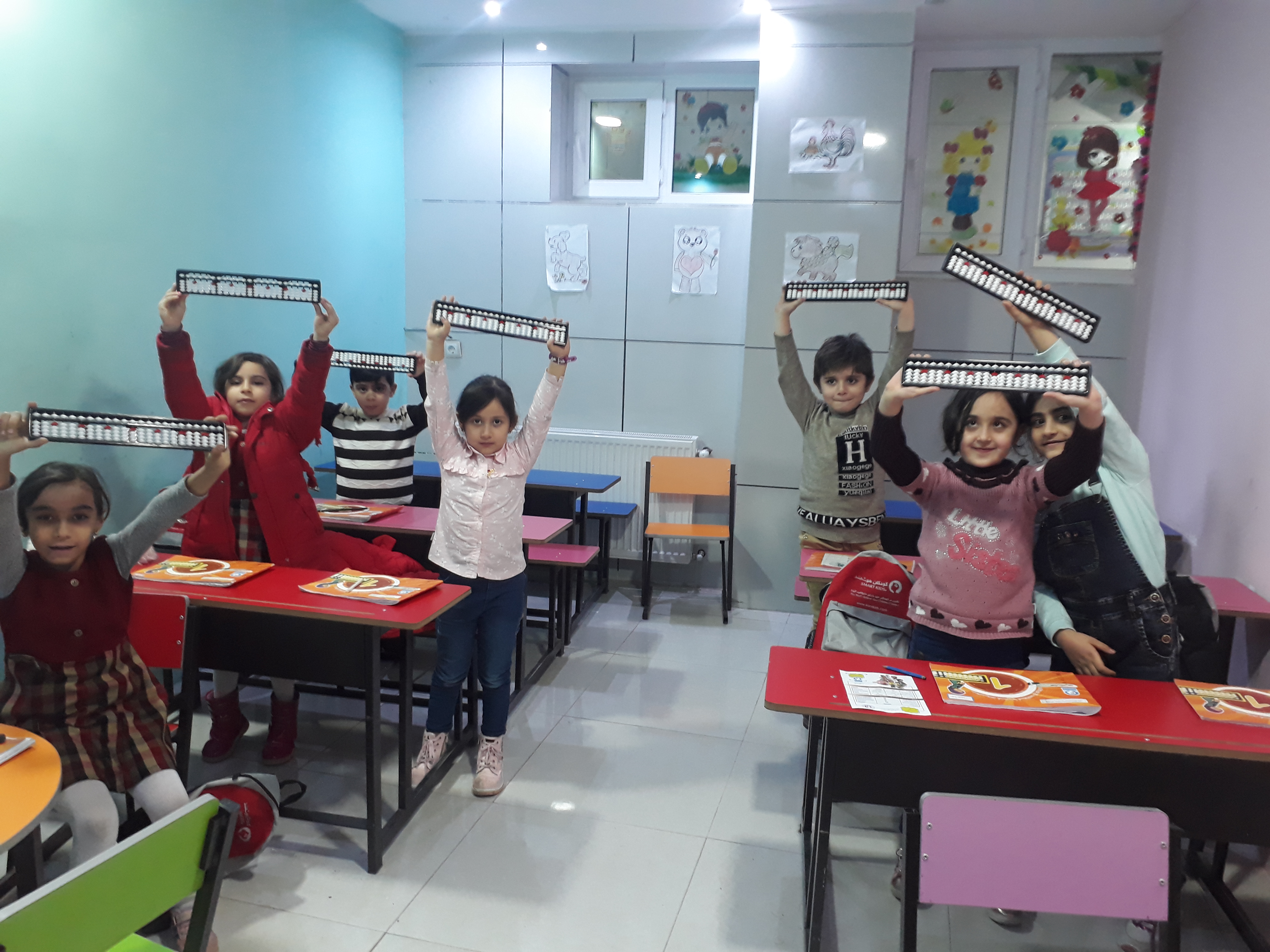 کلاس های موسسه کودکان هوشمند استان زنجان 